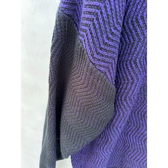 Chia sweater - Picture 2 of 8